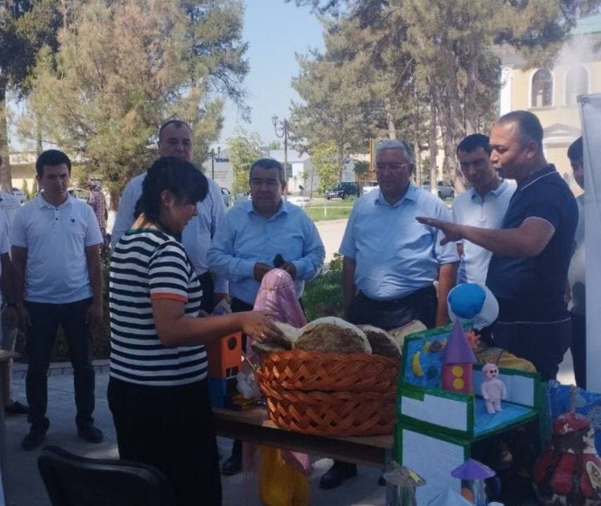 Toshkent viloyatida “Ombudsman maktabi” tadbiri doirasida mehnat yarmarkasi tashkil etildi