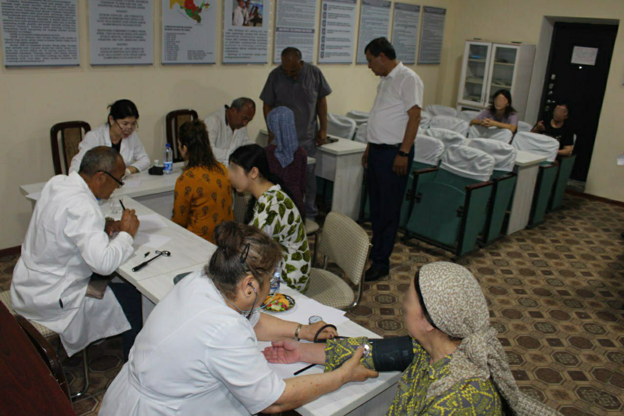 Sirdaryodagi tergov hibsxonasida saqlanayotgan shaxslar tibbiy ko‘rikdan o‘tkazildi
