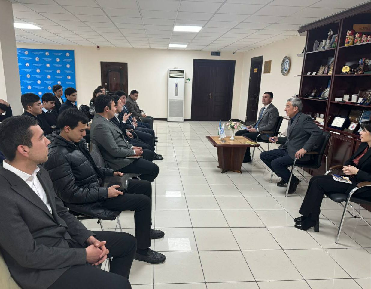 Toshkent davlat yuridik universiteti talabalari Ombudsman faoliyati bilan yaqindan tanishdi