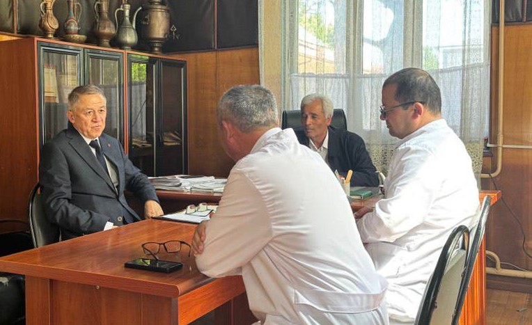 Dam olish kuni shifokor va xodimlarni noqonuniy ishga jalb qilgan dispanser rahbariga chora ko‘rildi – Ombudsman